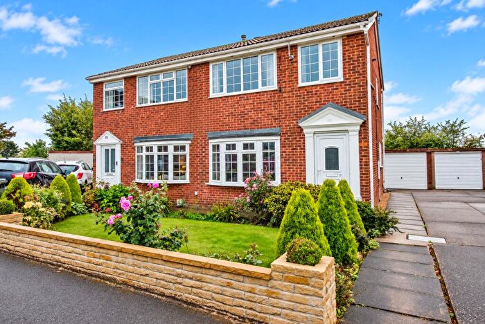 3 Bedroom Semi-Detached House For Sale In Oxford Drive, Gomersal, Cleckheaton, West Yorkshire, BD19