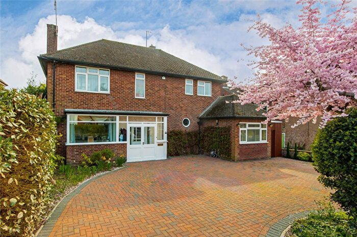 5 Bedroom Detached House For Sale In Kinnaird Way, Cambridge, CB1