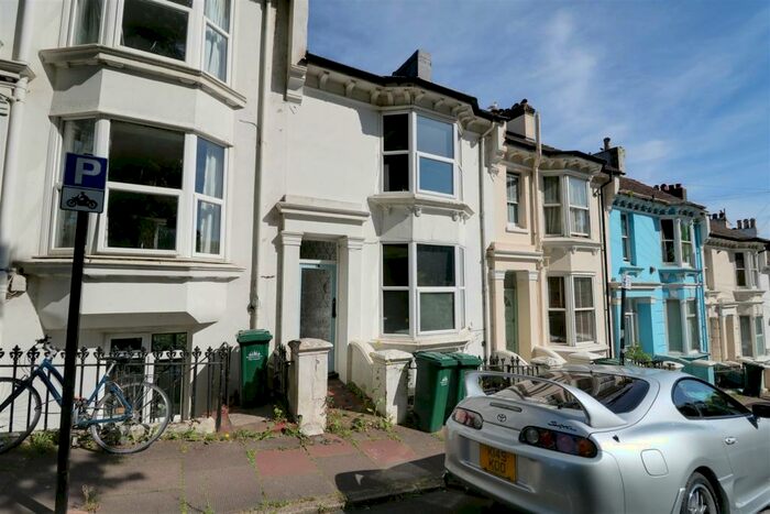 6 Bedroom Terraced House To Rent In Wakefield Road, Brighton, BN2