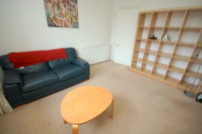 1 Bedroom Flat To Rent In Northfield Place, Rosemount, Aberdeen, AB25