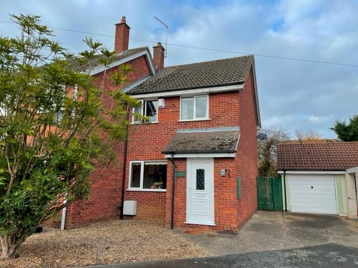 2 Bedroom End Of Terrace House To Rent In Orchard Close, Peterborough, PE7