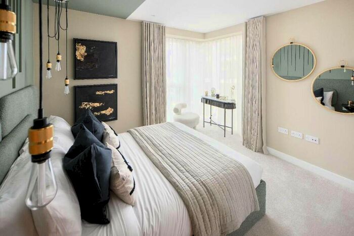 2 Bedroom Apartment For Sale In Royal Arsenal Riverside, London, SE18