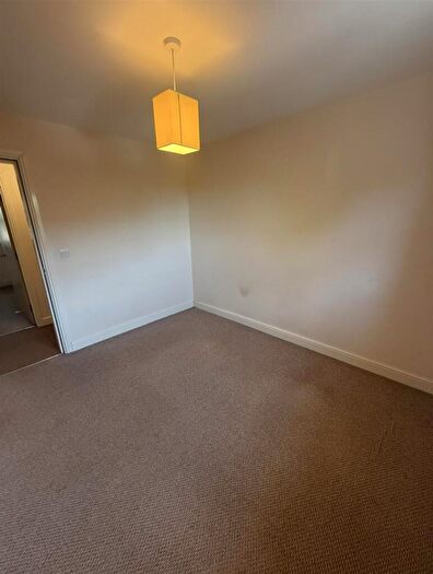 2 Bedroom Flat To Rent In Coventry Road, CV7