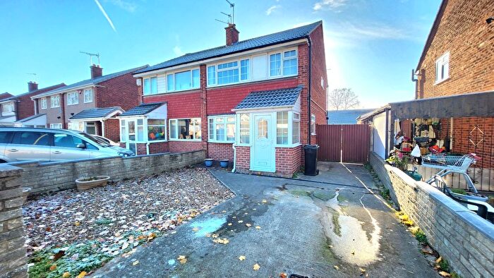 3 Bedroom Semi-Detached House To Rent In Jacklin Drive, Leicester, LE4