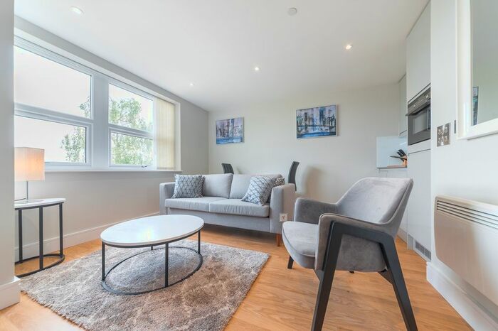 1 Bedroom Flat To Rent In Springfield Road, Chelmsford, CM2