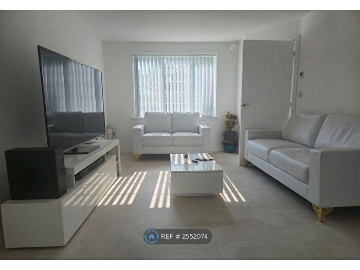 3 Bedroom Detached House To Rent In Crewe, Crewe, CW2