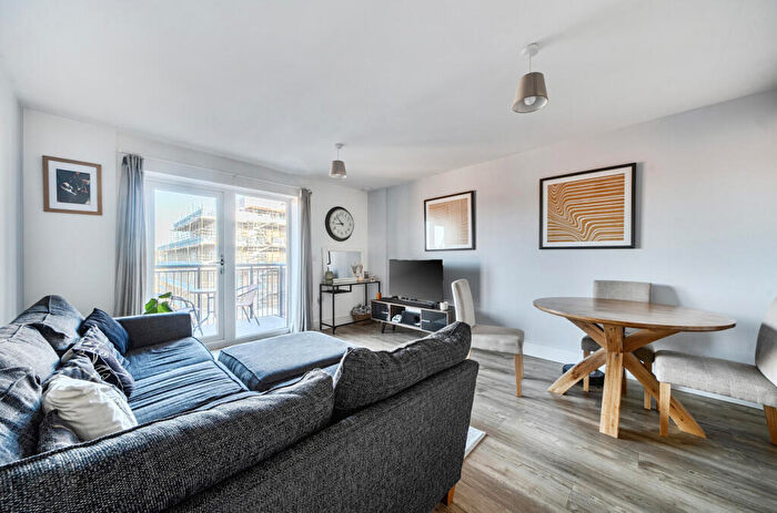 1 Bedroom Flat For Sale In Meridian Way, Southampton, Hampshire, SO14
