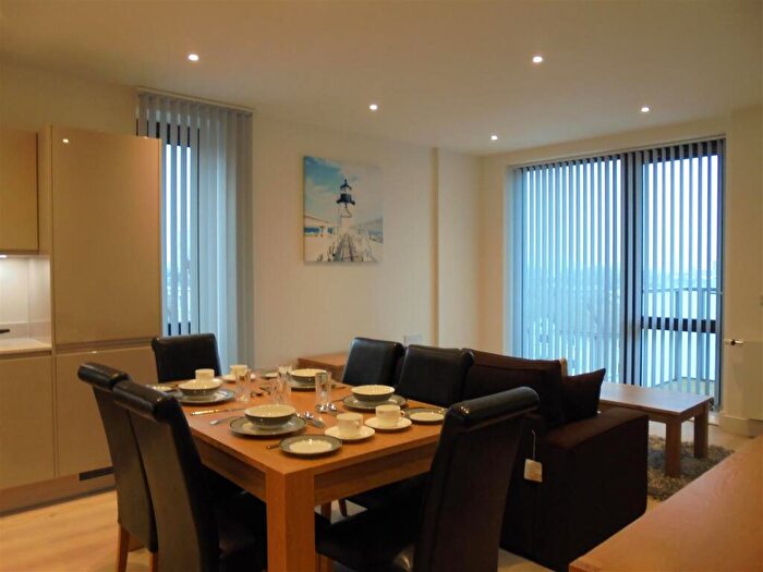 2 Bedroom Apartment To Rent In Glass Blowers House, Valencia Close, London, E14