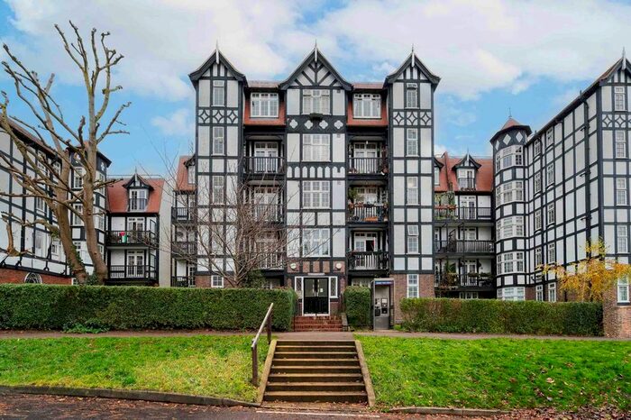 Studio To Rent In Oakeshott Avenue, Highgate, London, N6