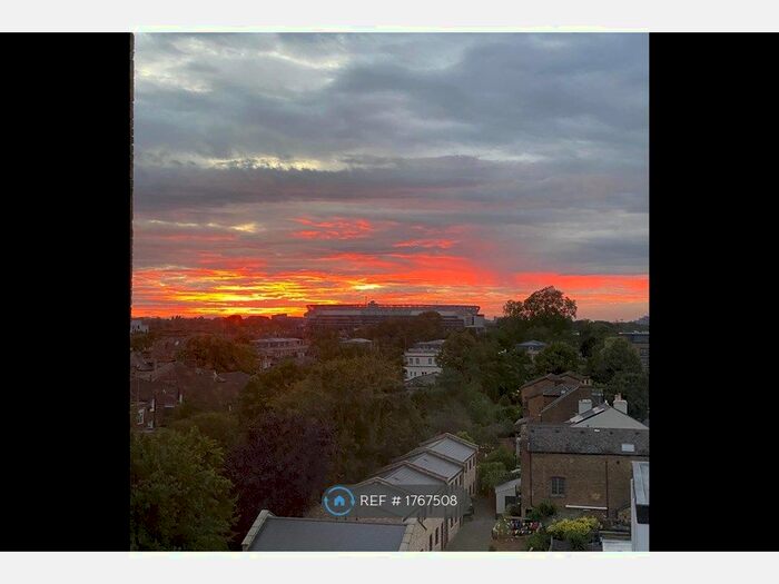 2 Bedroom Flat To Rent In Holly Road, Twickenham, TW1