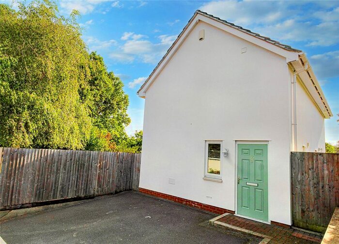 3 Bedroom Detached House To Rent In Eastwood Road, Brislington, BS4