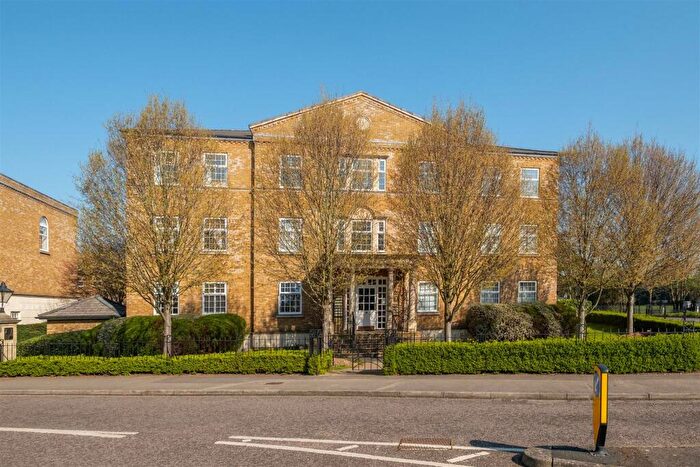 2 Bedroom Flat For Sale In Chadwick Place, Long Ditton, Surbiton, KT6