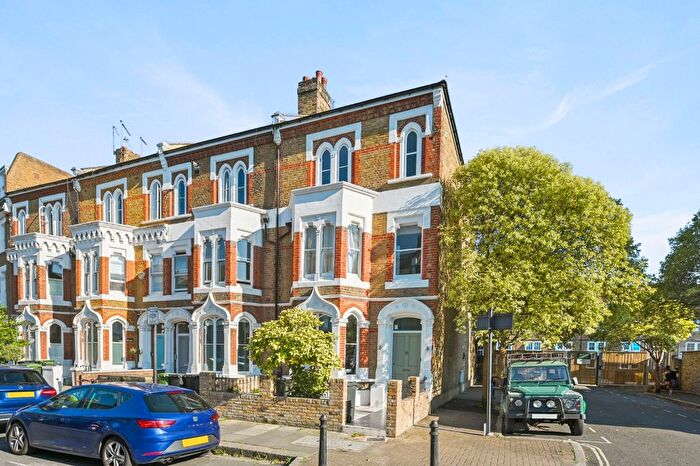 5 Bedroom End Of Terrace House For Sale In Batoum Gardens, London, W6