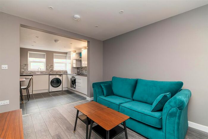 2 Bedroom Flat To Rent In Percy Street, City Centre, Newcastle Upon Tyne, NE1