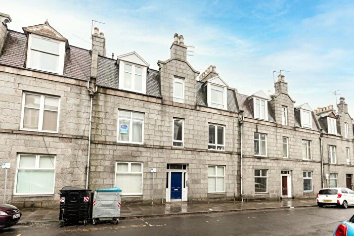 1 Bedroom Flat To Rent In Wallfield Place, Aberdeen, AB25