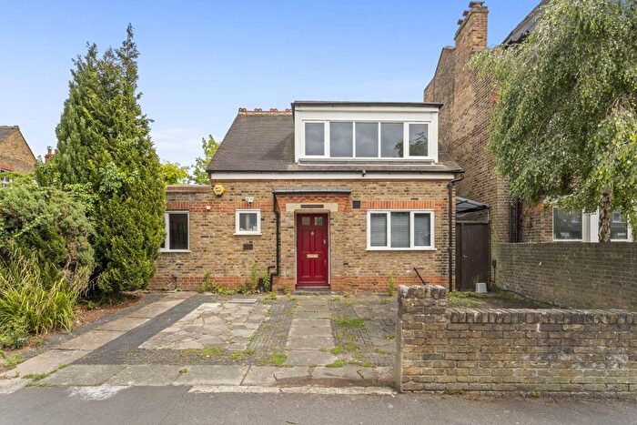 3 Bedroom Property For Sale In Haven Lane, Ealing, W5