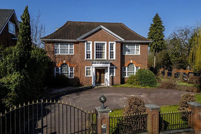 5 Bedroom Detached House For Sale In The Bishops Avenue, N2