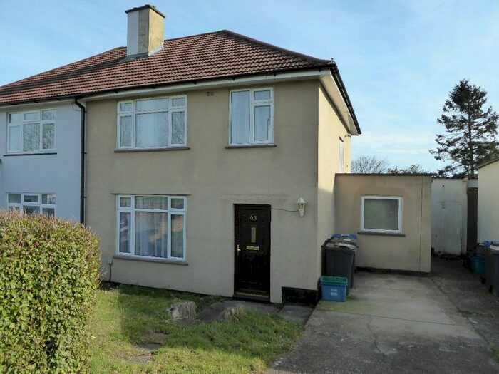 3 Bedroom Semi-Detached House To Rent In Farnborough Avenue, Selsdon, South Croydon, CR2