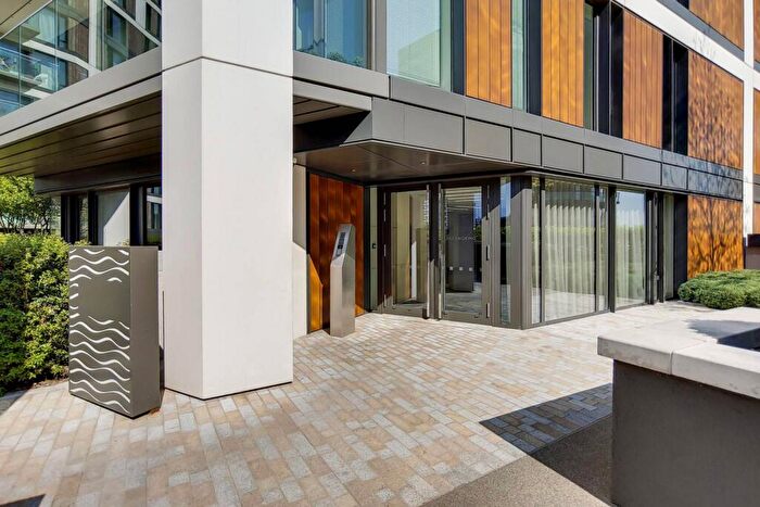 2 Bedroom Flat For Sale In Hampton Apartments, Woolwich Riverside, London, SE18