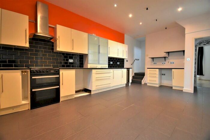 2 Bedroom End Of Terrace House To Rent In Kent Road, Blackpool, FY1