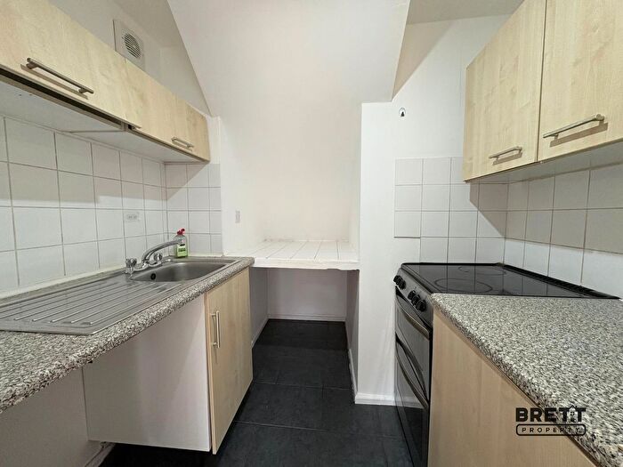 1 Bedroom Flat To Rent In Flat Main Street, Pembroke, Pembrokeshire., SA71