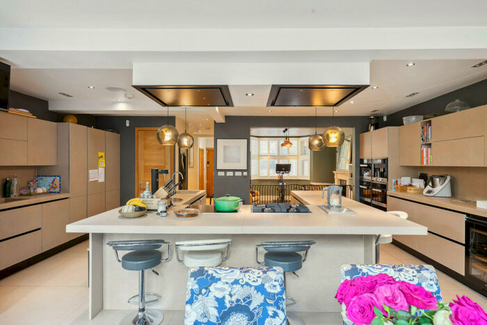 4 Bedroom Detached House To Rent In Vine Road, Barnes, SW13