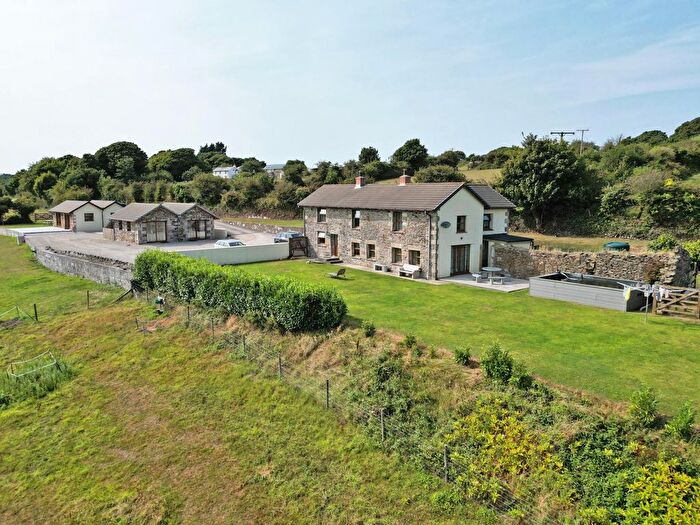 6 Bedroom Detached House For Sale In Lower Goongumpas Lane, Crofthandy, St Day, Cornwall, TR16
