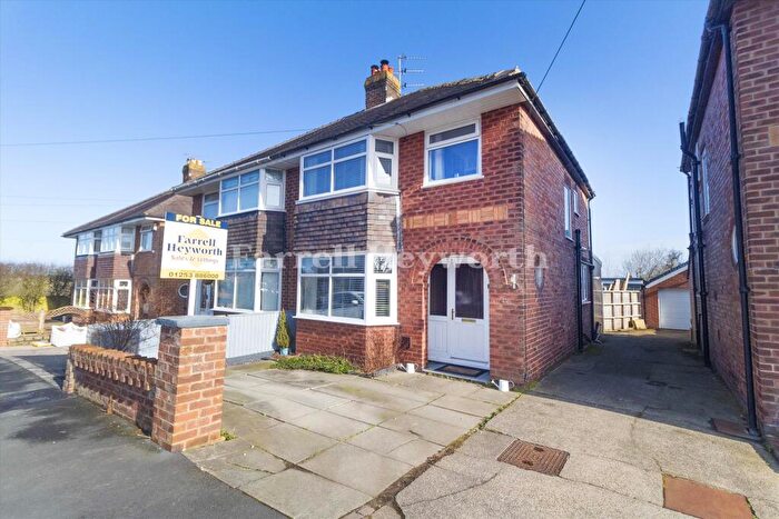 3 Bedroom Semi-Detached House For Sale In Avenue Road, Blackpool, FY3