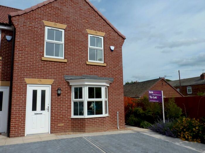 3 Bedroom Semi-Detached House To Rent In Mulberry Gardens, Goole, DN14