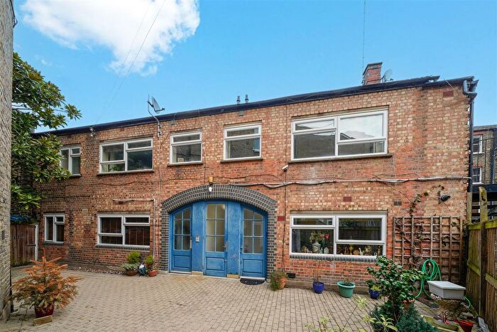 1 Bedroom Flat To Rent In Bothwell Street, London, W6