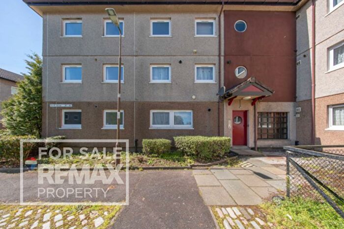 2 Bedroom Flat For Sale In Forth Drive, Craigshill, Livingston, EH54