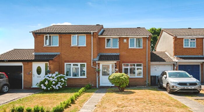 2 Bedroom House To Rent In Fellbrook Close, B33