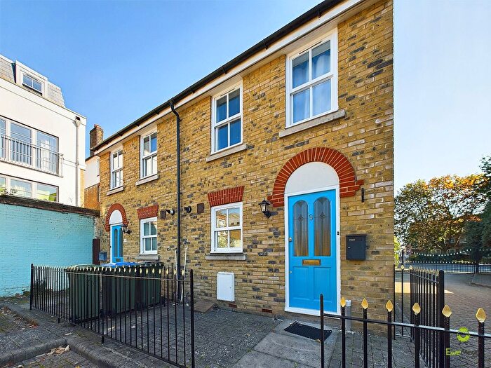 1 Bedroom Terraced House To Rent In Twycross Mews, Greenwich, London, SE10