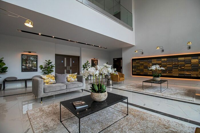 2 Bedroom Flat To Rent In Victoria Avenue, Southend-On-Sea, SS2