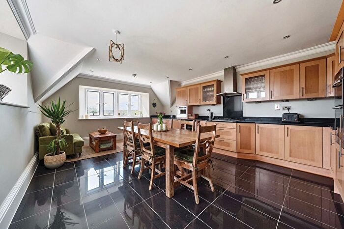 2 Bedroom Property For Sale In Penshurst Road, Penshurst, TN11