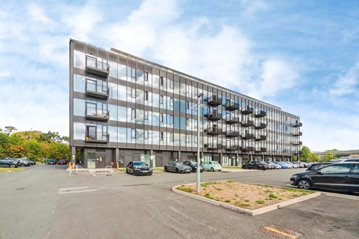 1 Bedroom Flat For Sale In Buckingham Road, Bletchley, Milton Keynes, MK3