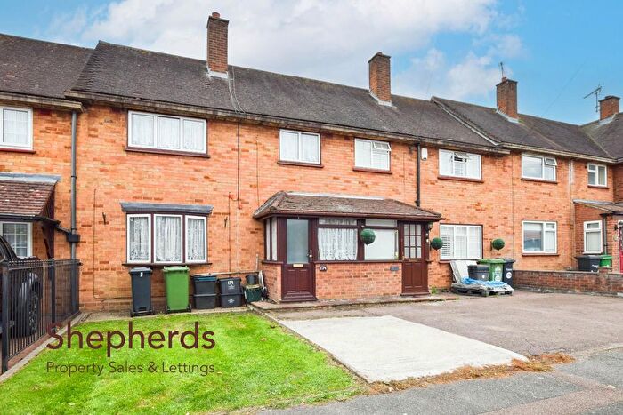 3 Bedroom Terraced House For Sale In Whitefields Road, Cheshunt, EN8