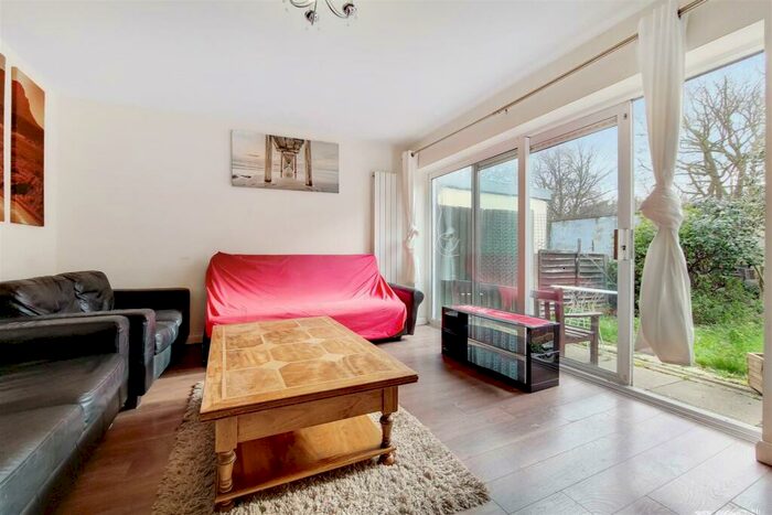 4 Bedroom Terraced House To Rent In Albert Walk, North Woolwich, E16