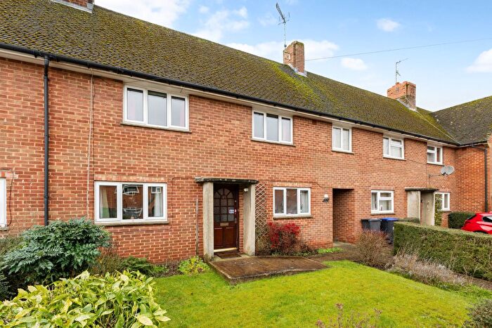 3 Bedroom Terraced House For Sale In Castle Road, Great Bedwyn, SN8