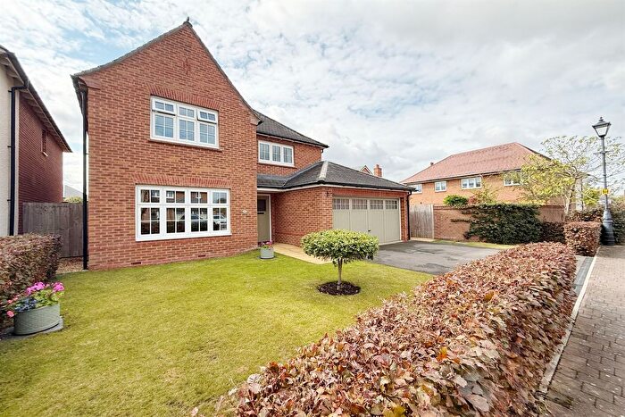 4 Bedroom Detached House For Sale In Chadwick Avenue, Woodford, SK7