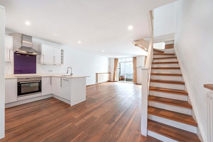 3 Bedroom Mews To Rent In Ainger Mews, Primrose Hill, NW3
