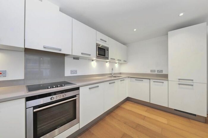 2 Bedroom Flat To Rent In Water Gardens Square, London, SE16