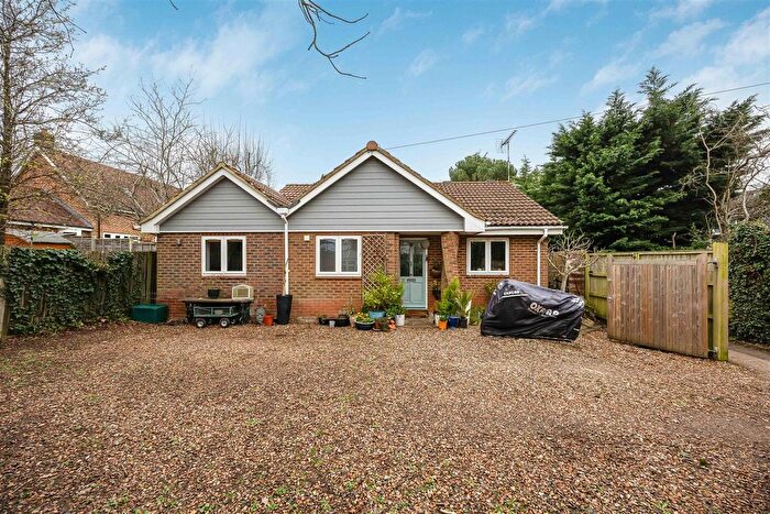 3 Bedroom Detached Bungalow For Sale In Micklands Road, Caversham, Reading, RG4