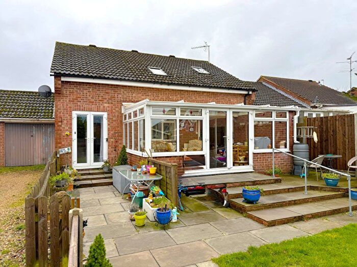3 Bedroom Semi-Detached Bungalow For Sale In Lilac Close, Bordon, Hampshire, GU35
