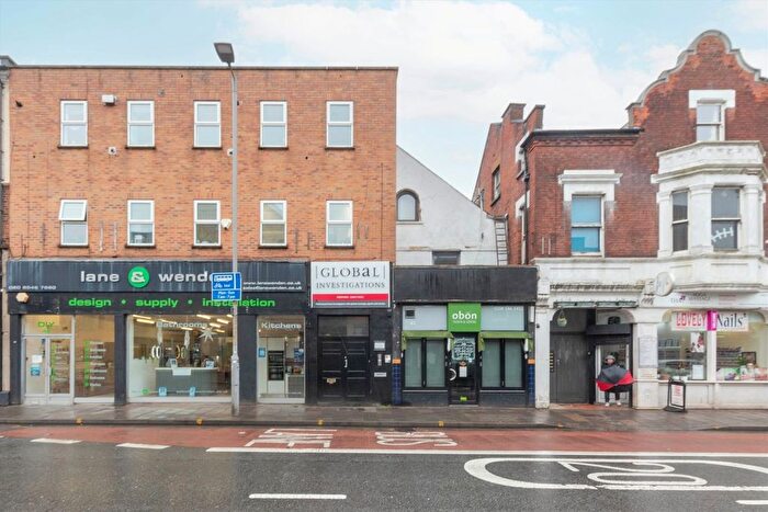 1 Bedroom Flat To Rent In Richmond Road, Kingston, KT2