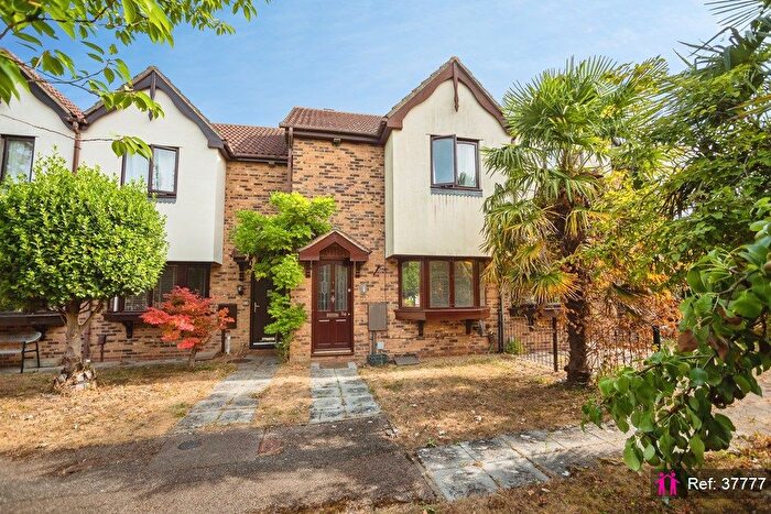 2 Bedroom Terraced House For Sale In Middle Mill Road, West Malling, ME19
