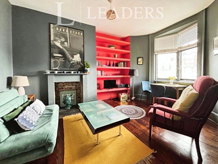 1 Bedroom Flat To Rent In Regency Square, BN1