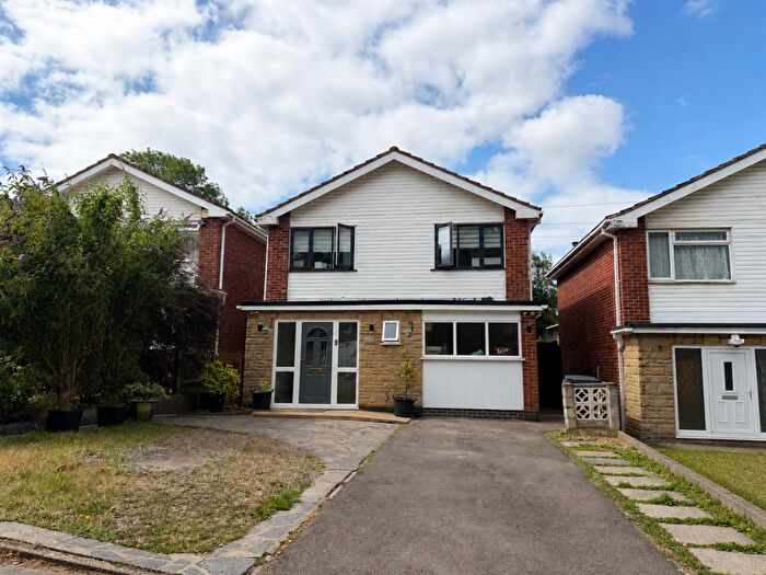 4 Bedroom Detached House For Sale In Wigston Lane, Aylestone, Leicester, LE2
