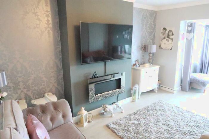 3 Bedroom Property To Rent In Coed-Y-Moeth Road, Aberbargoed, Bargoed, CF81