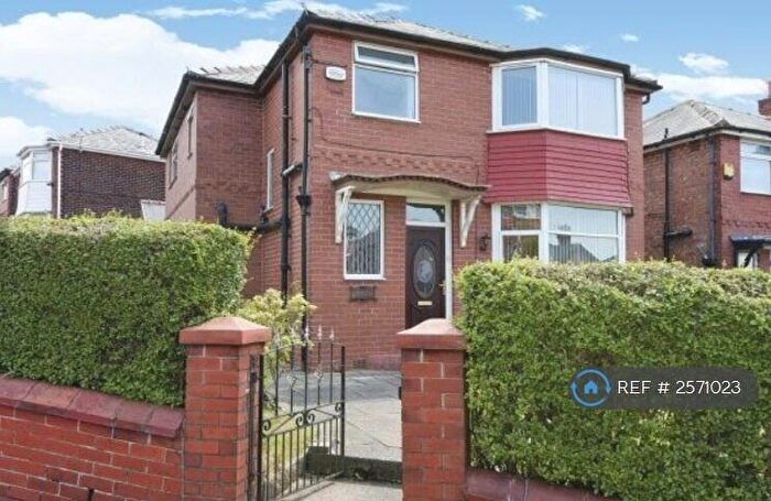 3 Bedroom Detached House To Rent In Barton Road, Swinton, Manchester, M27
